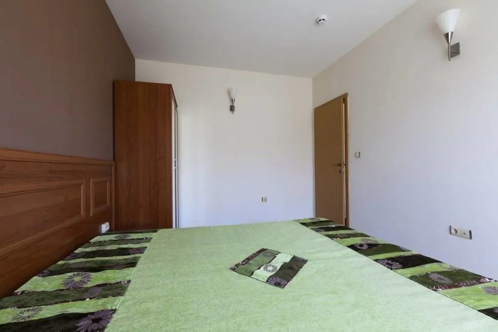 One Bedroom Apartment with Large Balcony