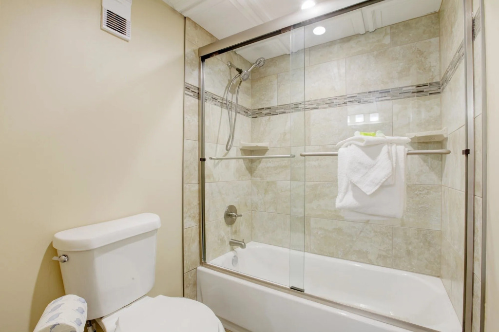 Edgewater Beach & Golf Resort by Panhandle Getaways
