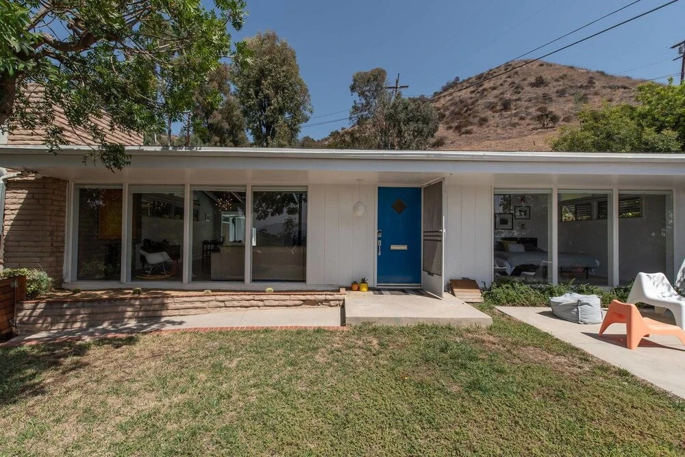 Mid-mod Pool Home With Palm Springs Vibe 2bdr
