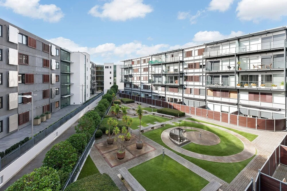 Charming 1 Bdrm in Prime Viaduct Location - by Urban Butler