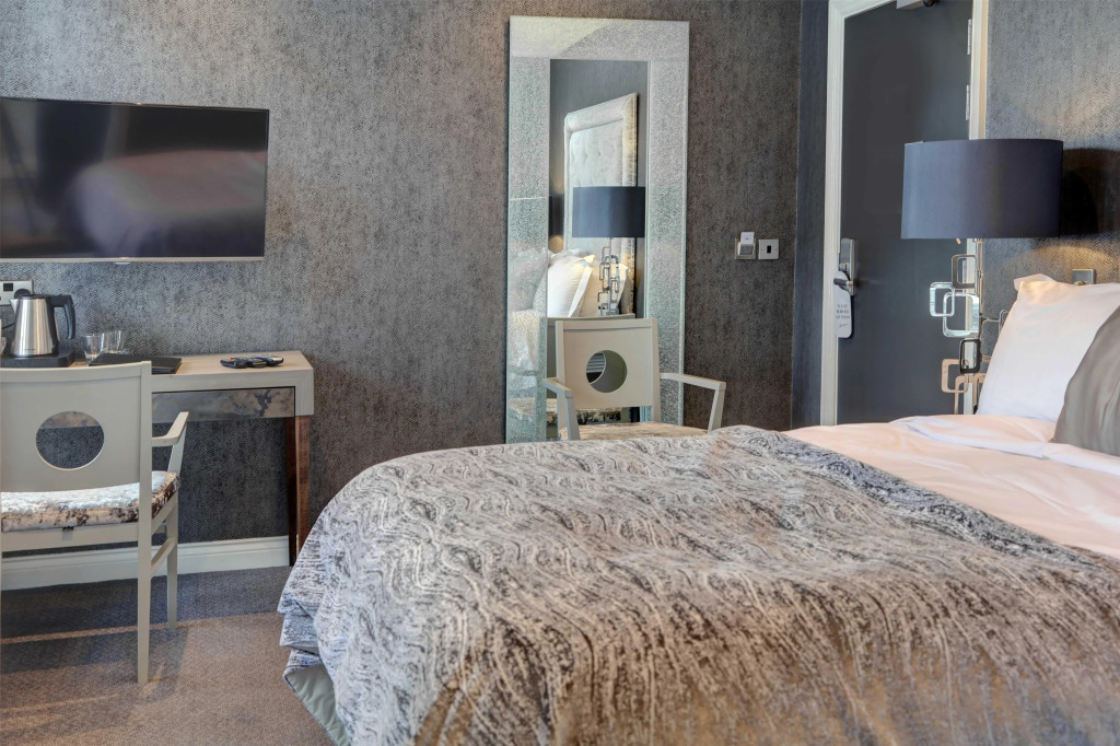 The Bold Hotel; BW Signature Collection