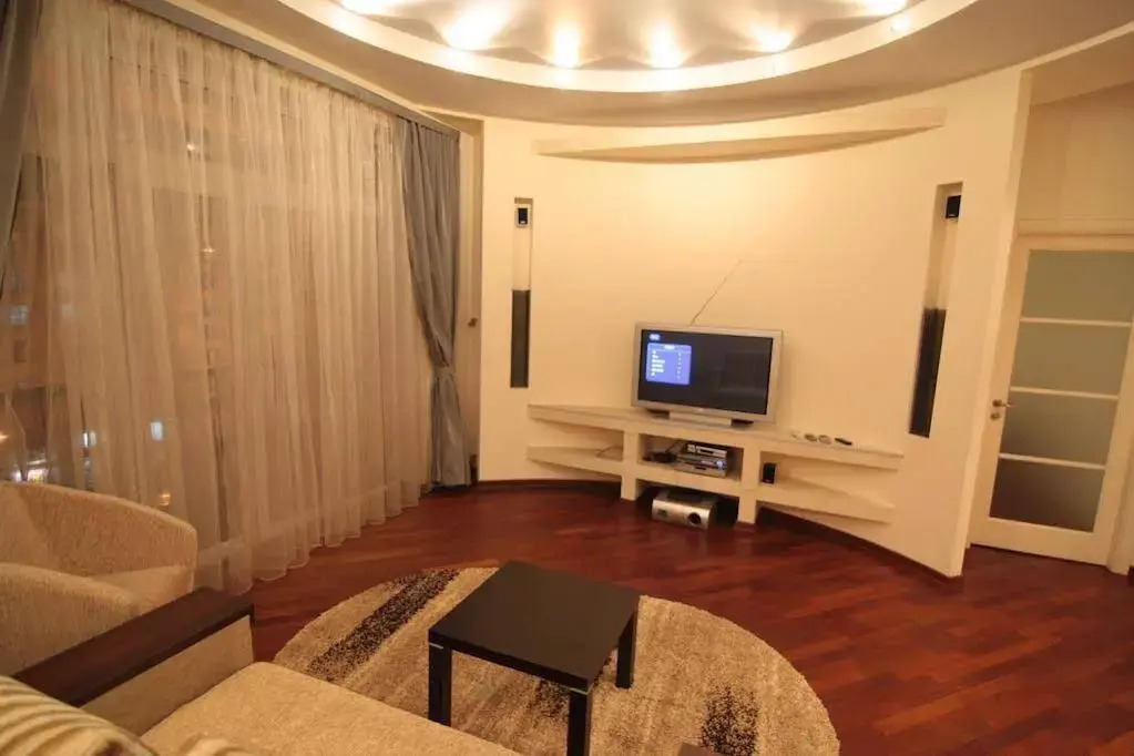 Big Lux Apartments