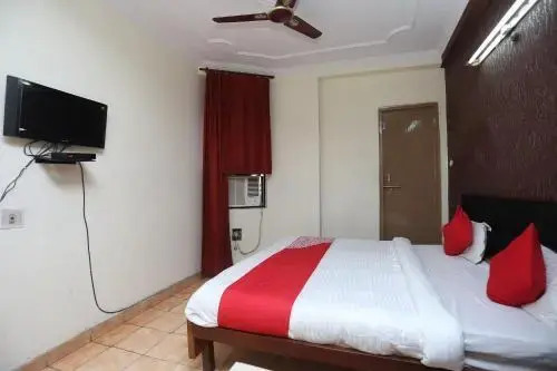 Ss Hotel International by OYO Rooms