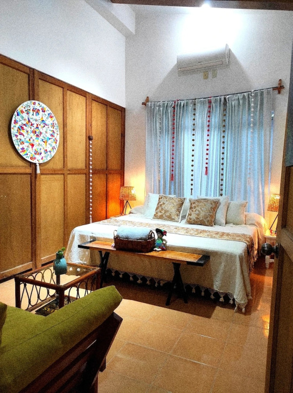 FolklorSuites