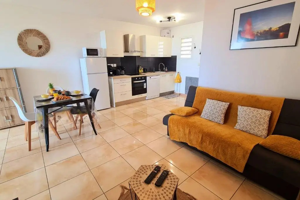 L appartement L Ocean, T2 d'environ pour 2 personnes avec balcon une vue imprenable sur l'océan