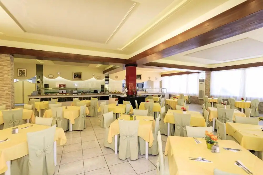 Hotel Golden Odyssey