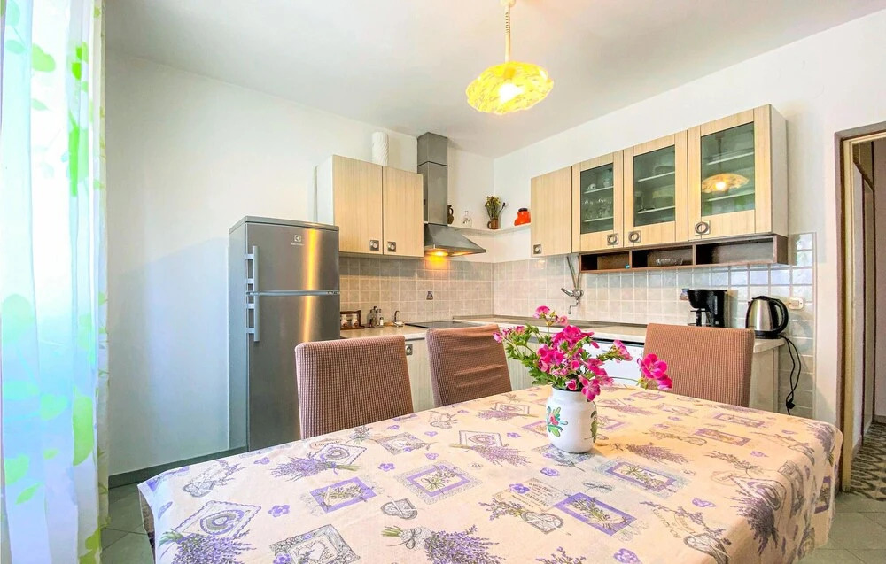 Beautiful Home in Kastel Sucurac With Wifi and 2 Bedrooms