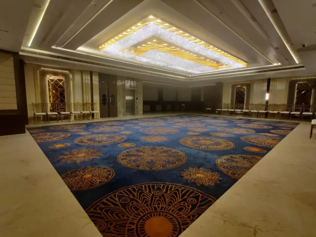 Hotel Four Element