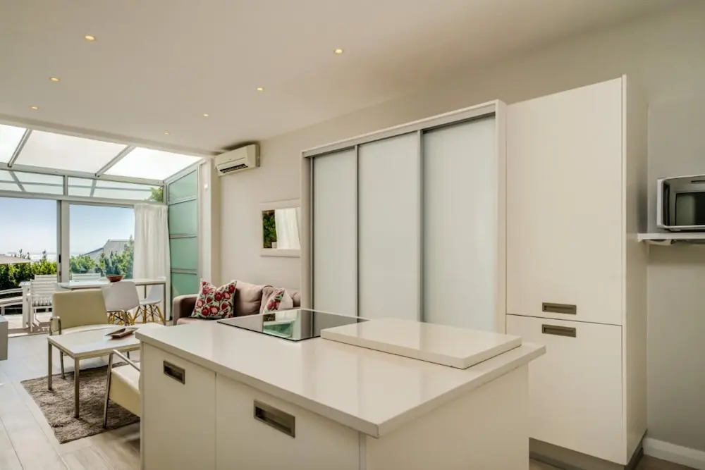 Compact Camps Bay Holiday Apartment With Private Pool Sea Escape