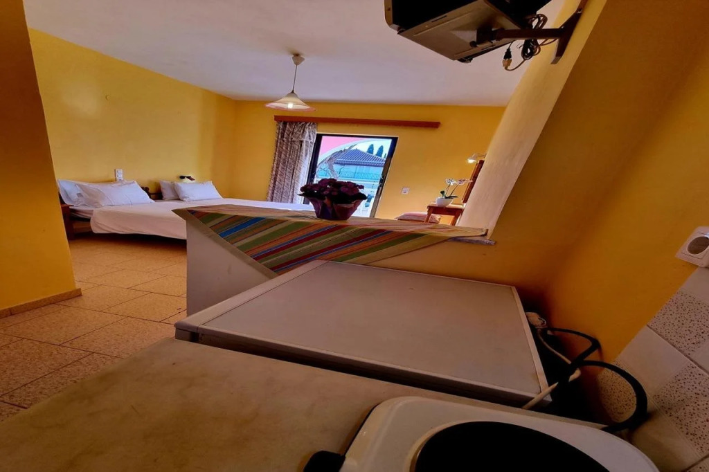 Agios Sostis Apartments