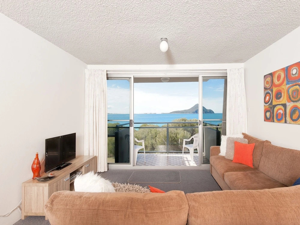 Ocean Shores, Unit 10/27 Weatherly Close