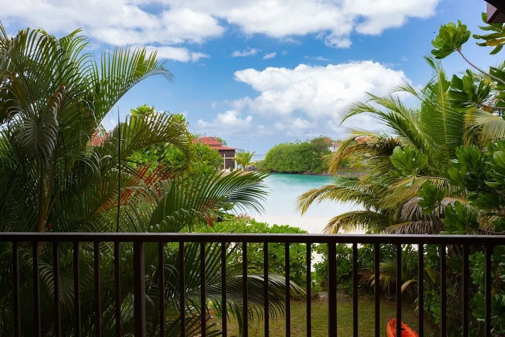 Spas Villas Eden Island