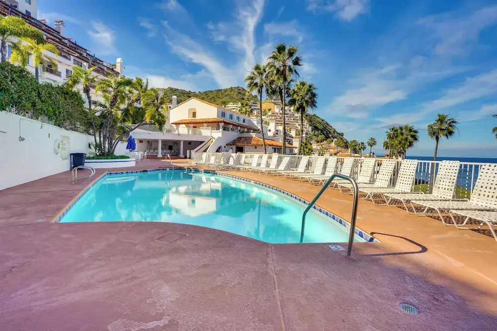 Bright Catalina Island Condo w/ Ocean Views!