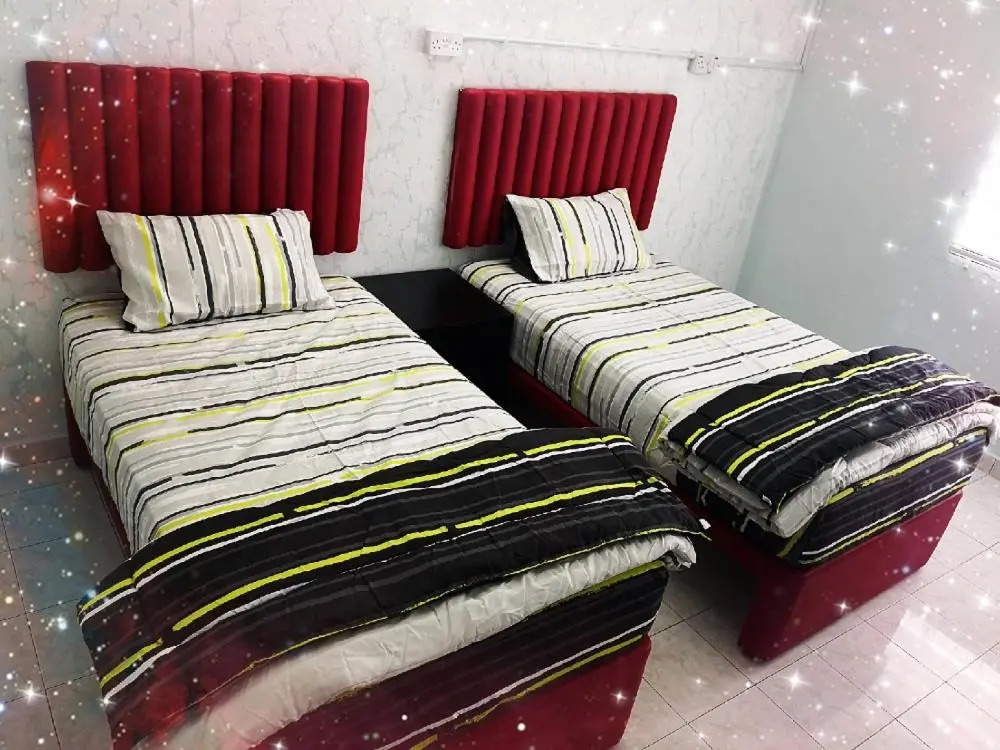 HP klebang t asek home shoplot 1st floor 6 pax wifi