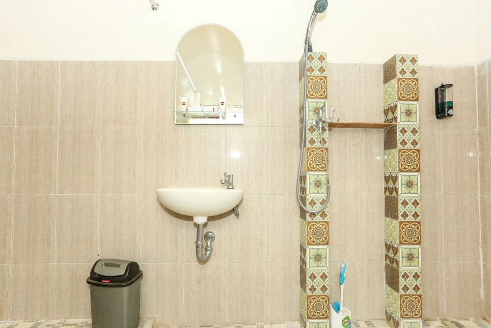 Kampoeng Osing Syariah Guesthouse by OYO Rooms