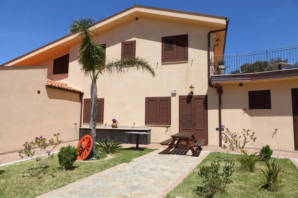 Sikelios Apartments