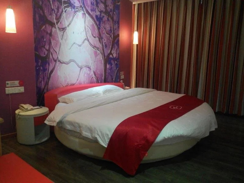 Thank U Hotel Meizhou Jiaying University Branch