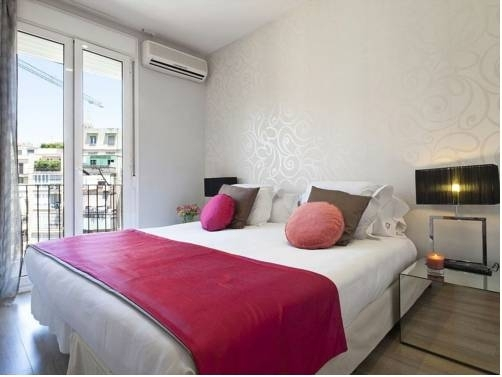 Grandom Suites