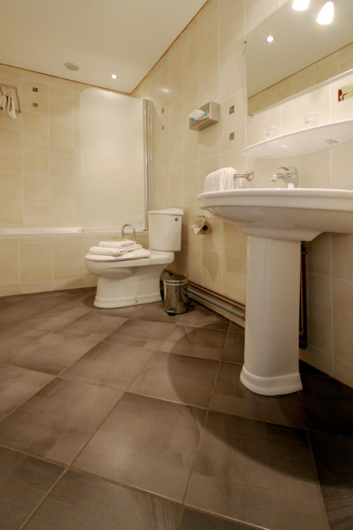 Logis Hotel Des Bains