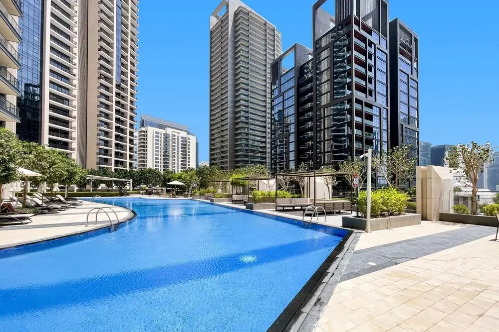 Lux 4BR Duplex in Blvd of Downtown