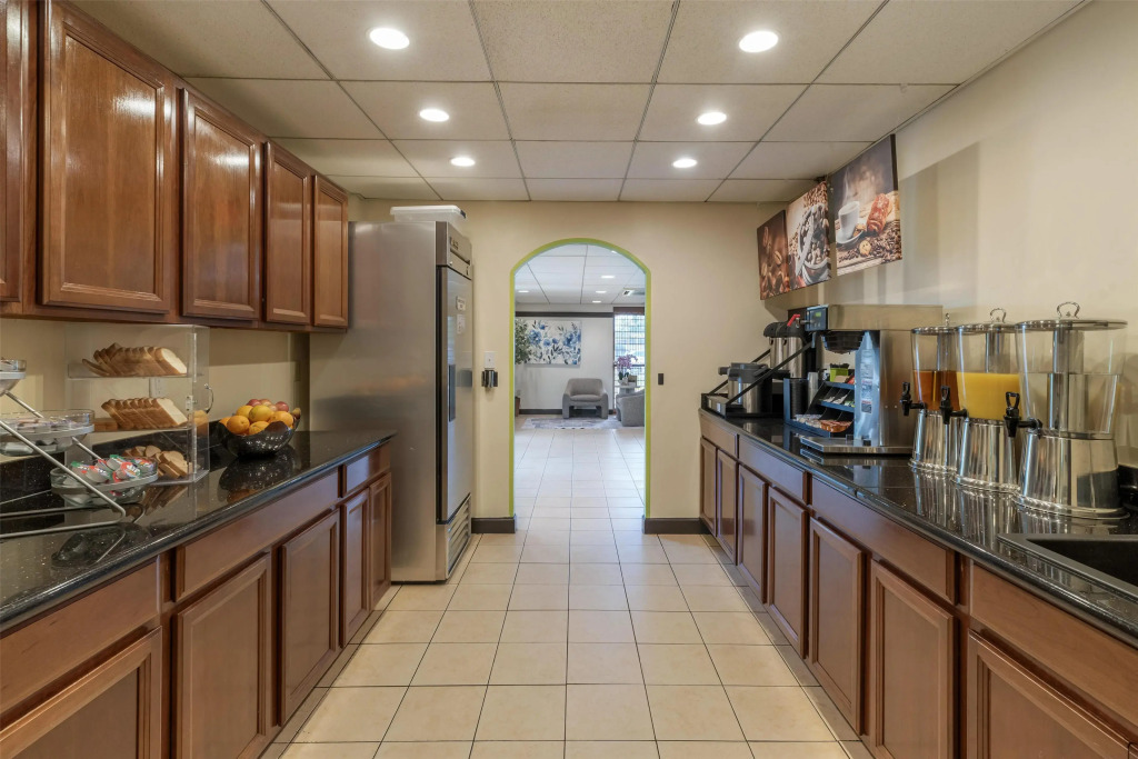 SureStay Hotel by Best Western East Brunswick