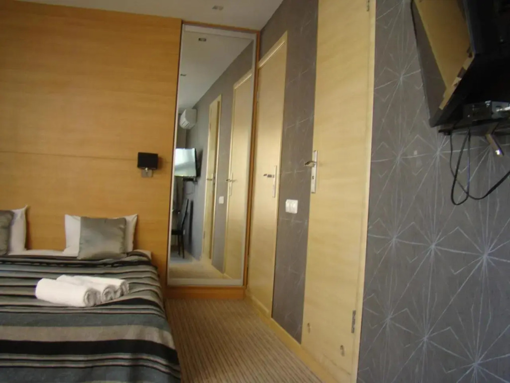 Mini Hotel on Poznyaky