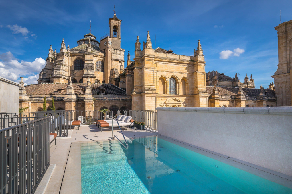 Gran Hotel Claridge Granada - Preferred Hotels & Resorts