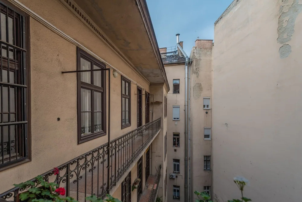 Oasis Apartments Corvin I