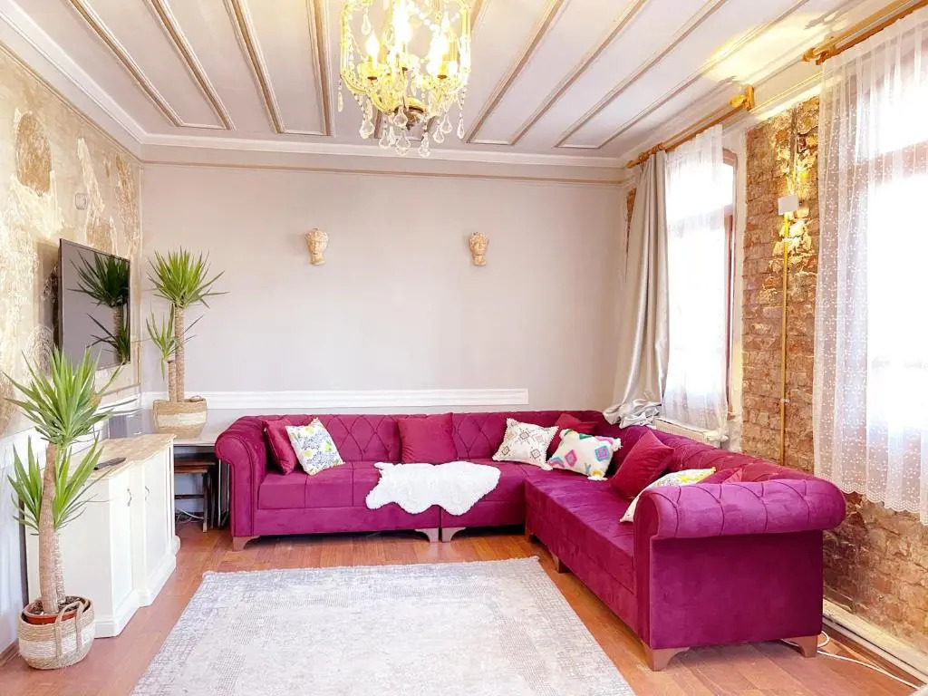 all building/5floors/ garden in balat