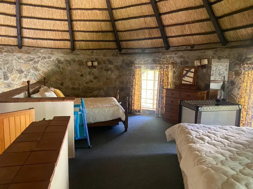 Beautiful Round Shaped Cottage - 2094