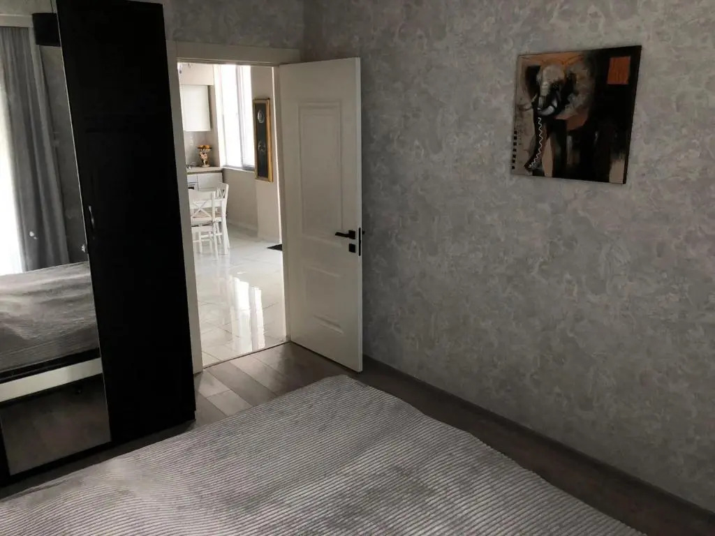 khatis apartment