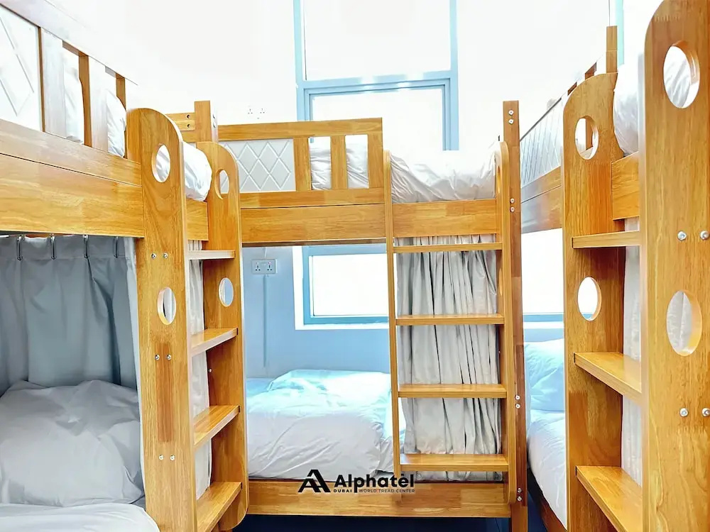 Alphatel Hostel-Dubai World Trade Centre
