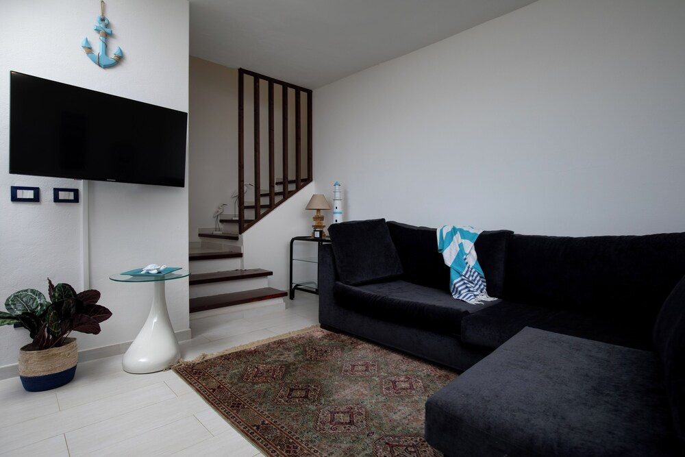 Harenae Beach Gateaway
