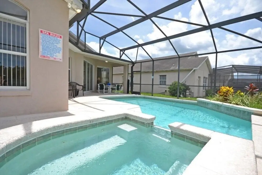 5 Br Pool Home - 423 Tuscan Ridge