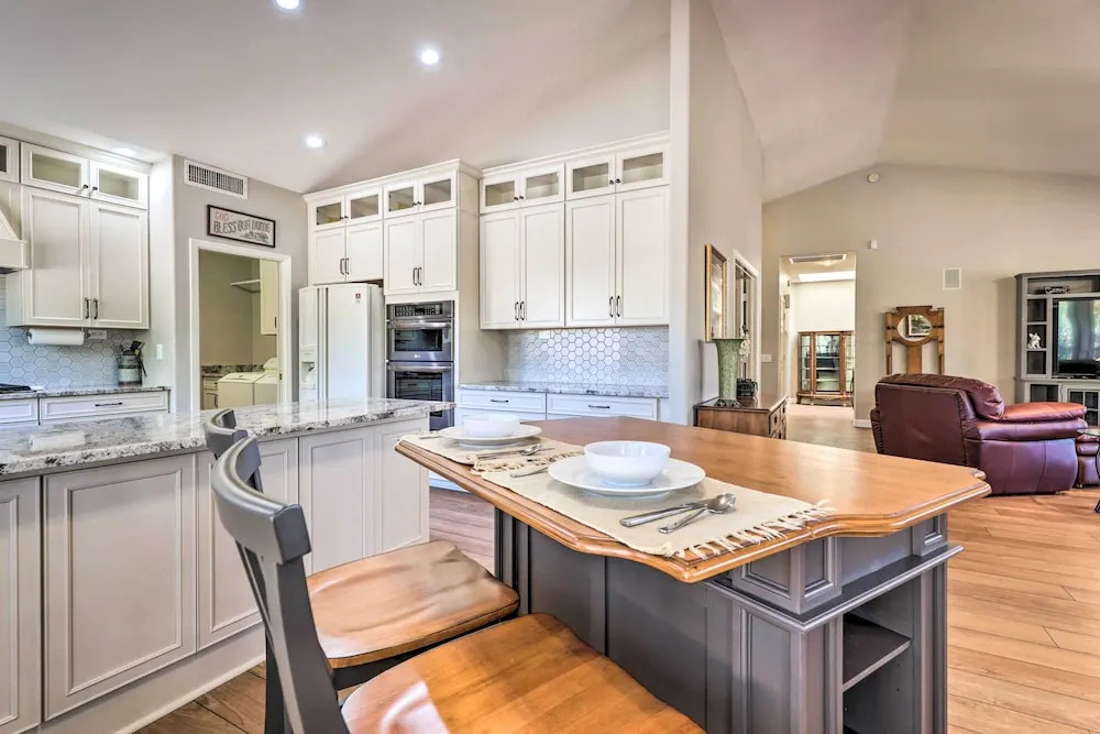 55+ Sun Lakes Casa w/ Patio & Pool Access