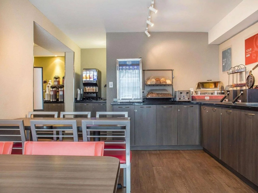 Comfort Inn Hamilton - Stoney Creek