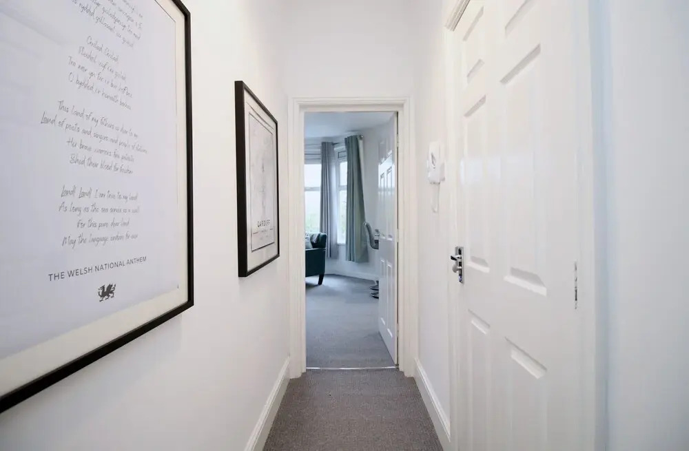 Dyzyn Living - City View City Center 5 Mins From Train Station