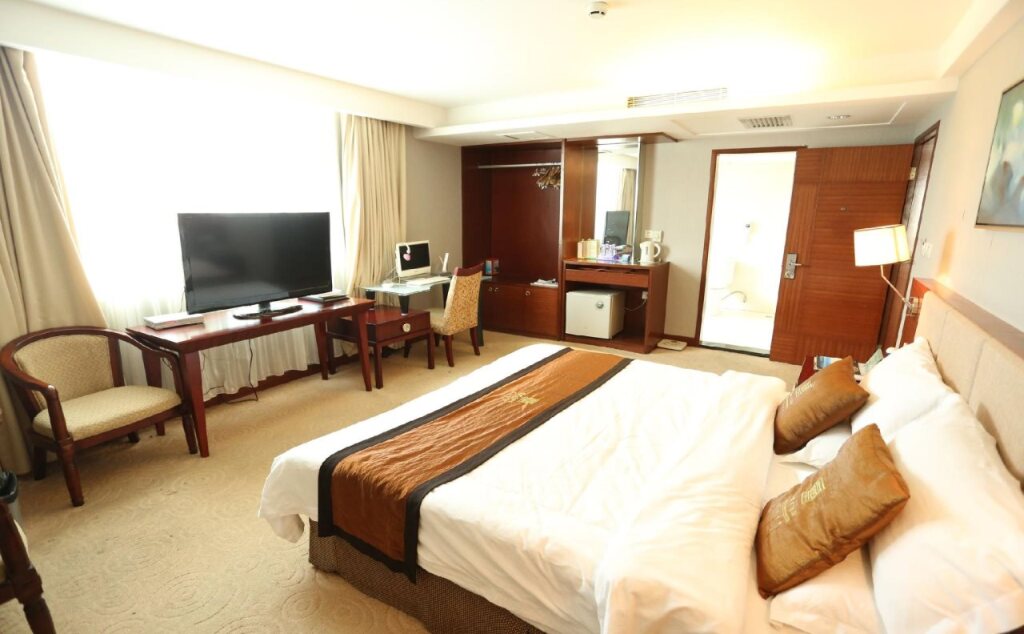 Royal Crown Hotel