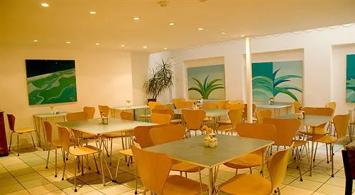 Leisure Inn Hotel
