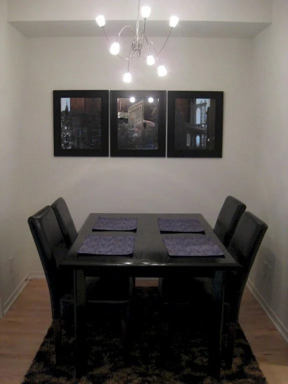 Toronto Suite Rentals - Maple Leaf Sq