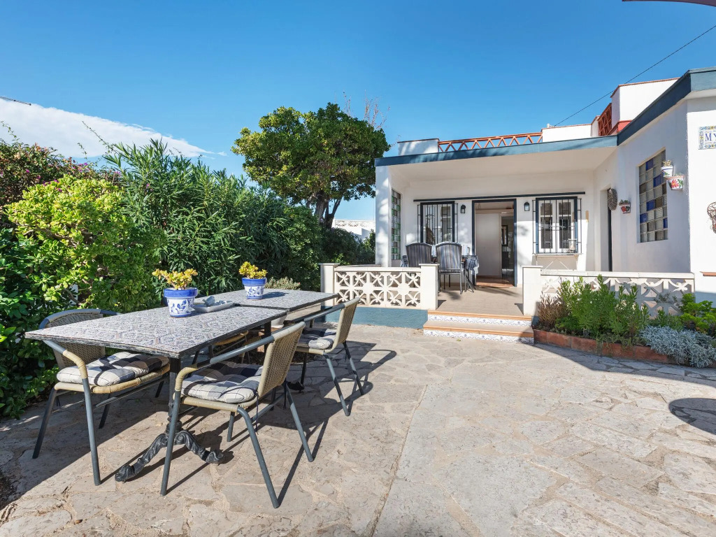 Detached House in Quiet Residential Area of Vinaròs near Beach