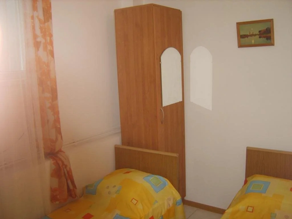 House 888