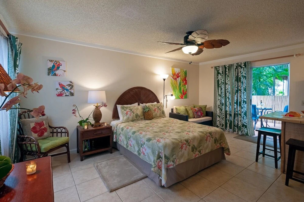 Sandpiper 121B - studio Br Condo