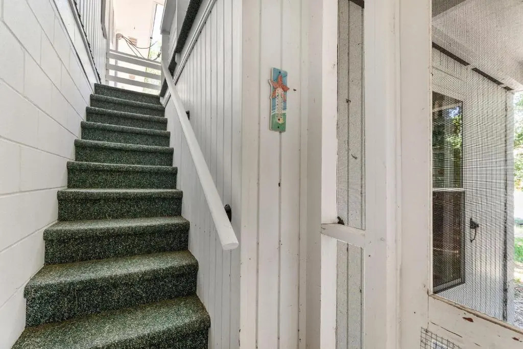 1010 E Ashley - Two Kitchens - Steps to Beach