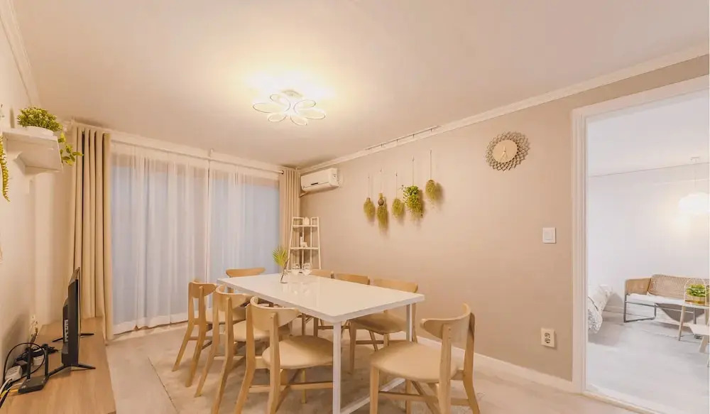 SeeU House Hongdae