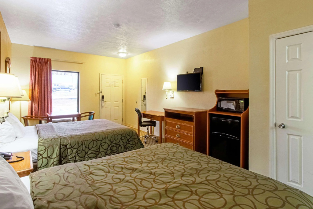 Quality Inn & Suites Dickson