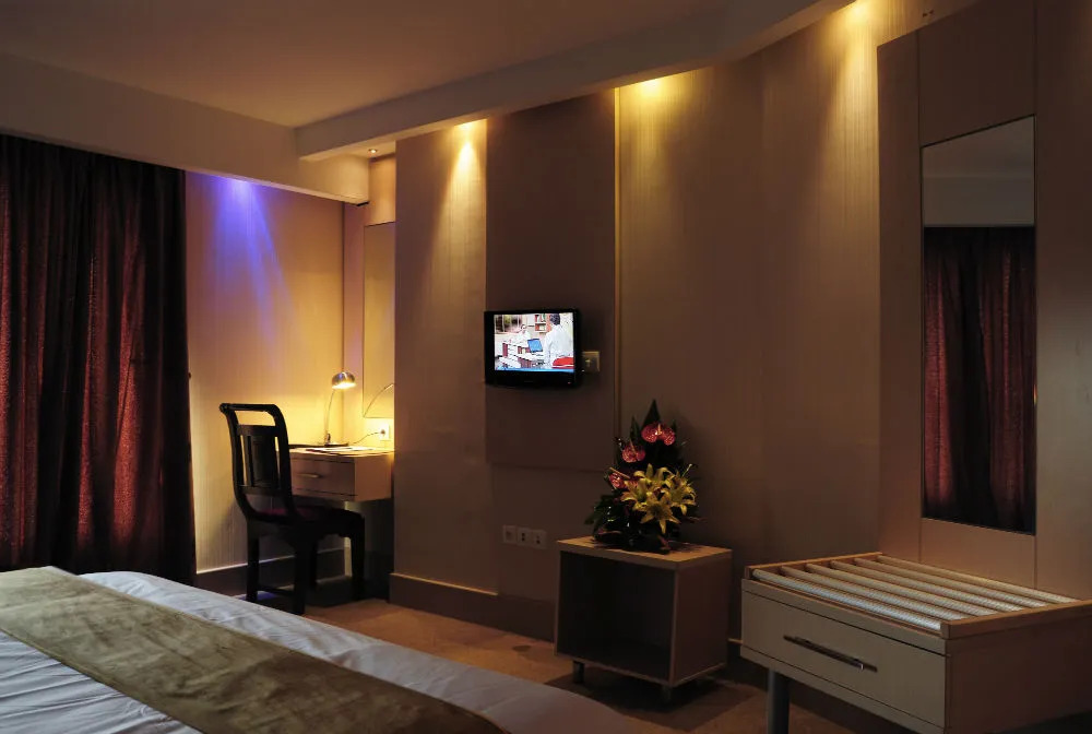 Safir Isfahan Hotel