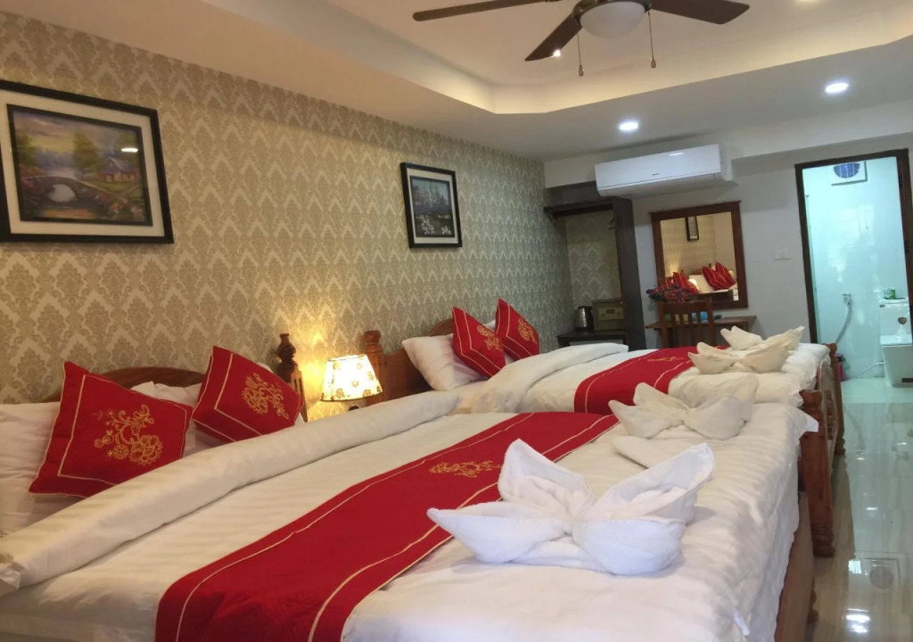 Luang Prabang Golden Lotus Villa River View