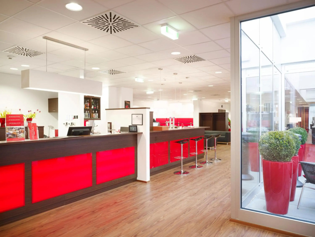 Отель Plaza Inn Amedia Wien