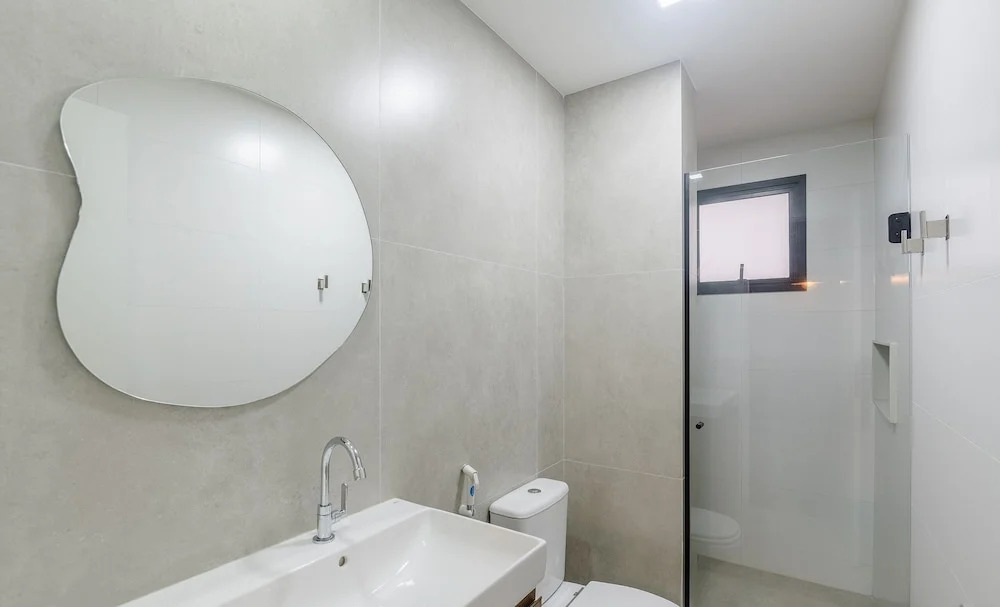 Building With New Apartments 300m From the Beach - EEP